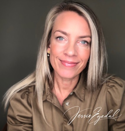 Advanced Grief Recovery Specialist og Fertilitetscoach Jessie Egedal hjælper dig med at finde en vej i mørket